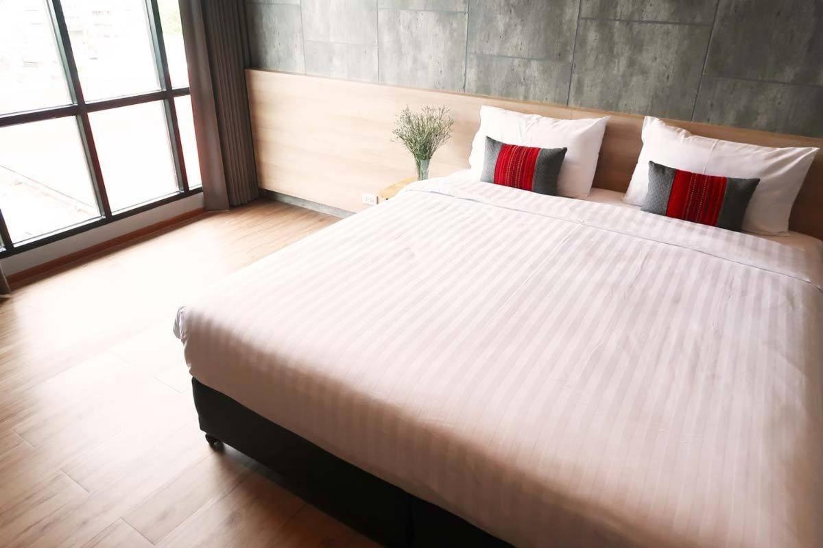 Sans Hotel Ratchaburi Zewnętrze zdjęcie