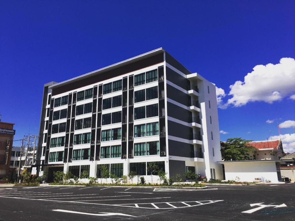 Sans Hotel Ratchaburi Zewnętrze zdjęcie