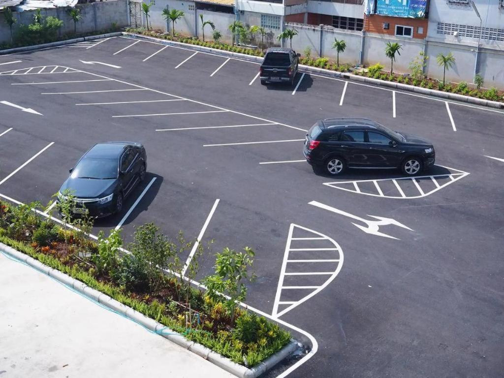 Sans Hotel Ratchaburi Zewnętrze zdjęcie