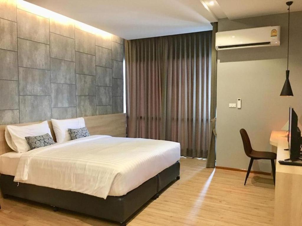 Sans Hotel Ratchaburi Zewnętrze zdjęcie