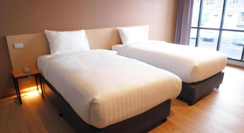 Sans Hotel Ratchaburi Zewnętrze zdjęcie
