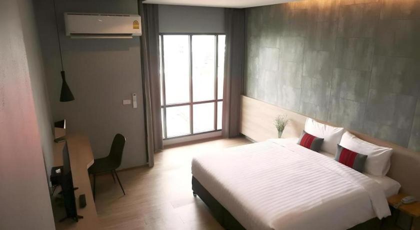 Sans Hotel Ratchaburi Zewnętrze zdjęcie